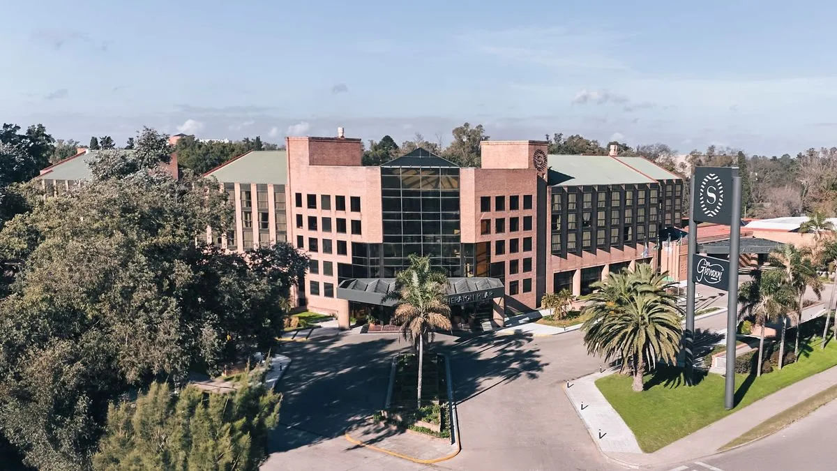 Sheraton Pilar arma paquete y show para el fin de semana largo del 25 de Mayo